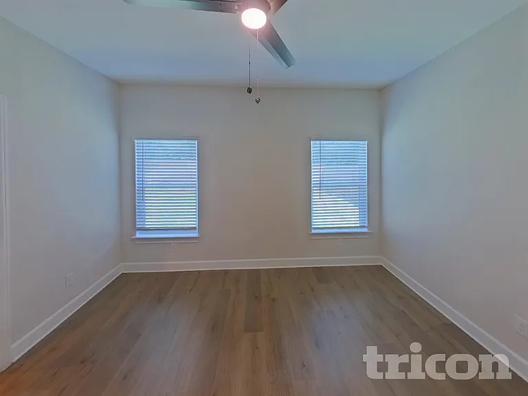 1105 Butler Ave — Photo 6