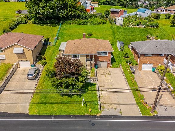 3rd image of 1586 Collier Ave