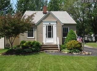 142 Sunset Rd, Avon Lake, OH 44012
