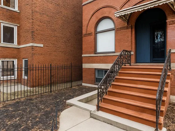 928 E 46th St, Chicago, IL 60653