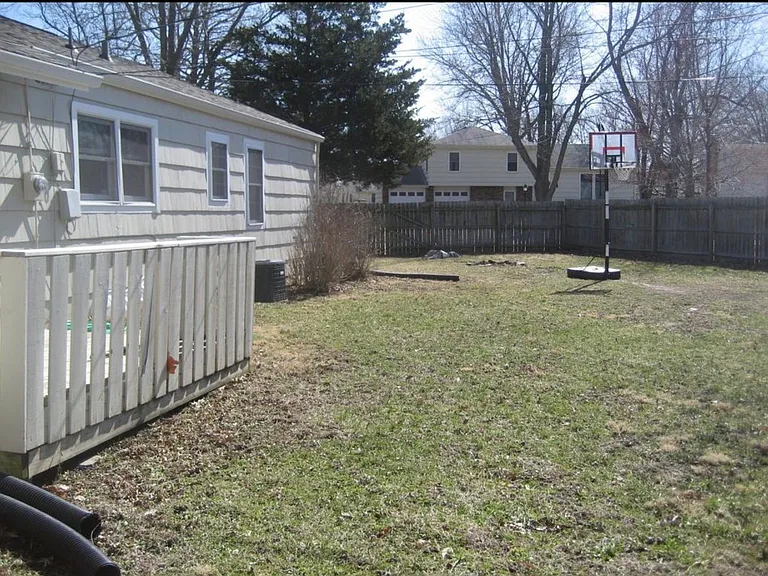 13318 Donnelly Ave — Photo 3