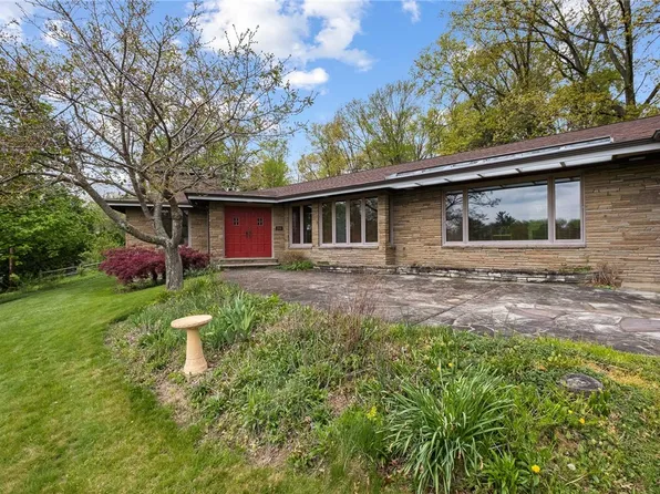 200 Seegar Rd, Pittsburgh, PA 15241