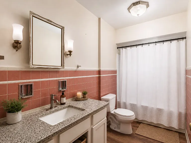 2585 E Main St — Photo 5