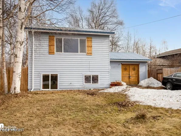 319 S Chugach St, Palmer, AK 99645