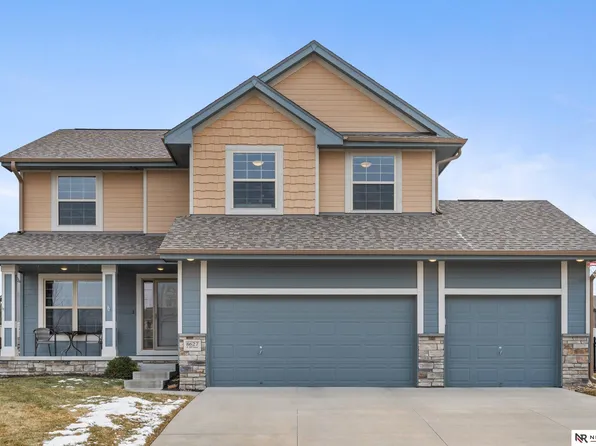 8627 N 169th St, Bennington, NE 68007