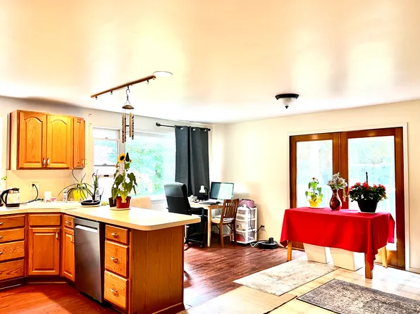 (undisclosed Address), Lake Grove, NY 11755