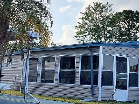 3rd image of 2525 Gulf City Rd Lot 17