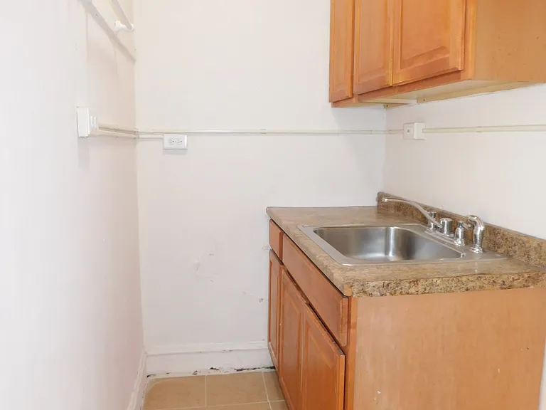 Oak Crest — Photo 11