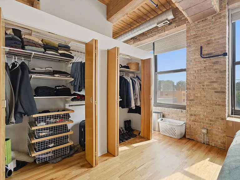 2310 S Canal St #201 — Photo 19