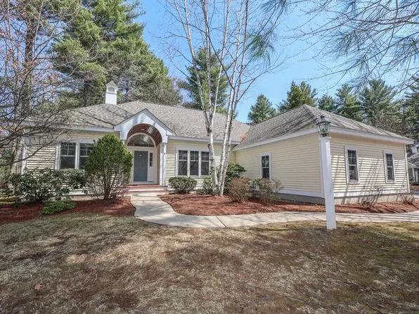 8 Heron Cove Drive, Merrimack, NH 03054