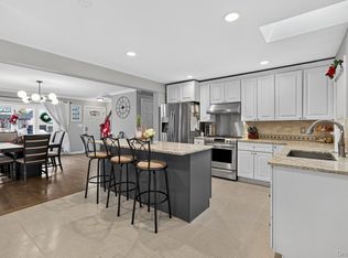 54 W 2nd St, Freeport, NY 11520