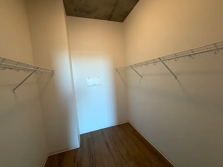 1112 N Marshfield Ave #801 — Photo 31