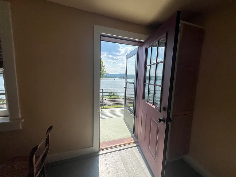 350 N Shore Dr — Photo 3