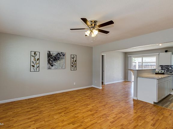 4th image of 3204 W Villa Maria Dr