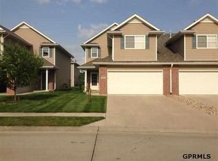 1713 N 176th Plz, Omaha, NE 68118