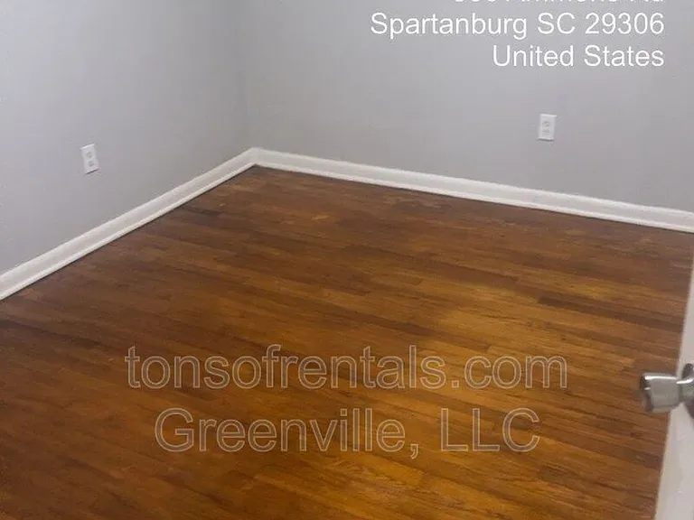 366 Ammons Rd #B — Photo 11