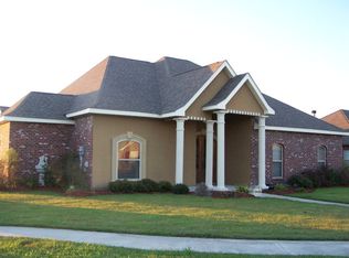 276 Lake Penchant Ct, Houma, LA 70360