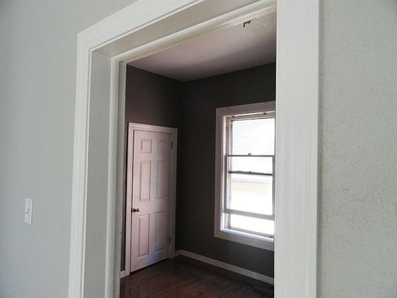 3rd image of 2333 N Clarkson St