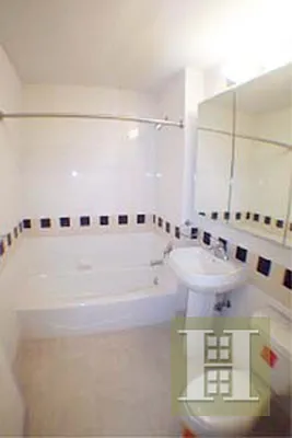 Rented by Halstead Real Estate | media 40