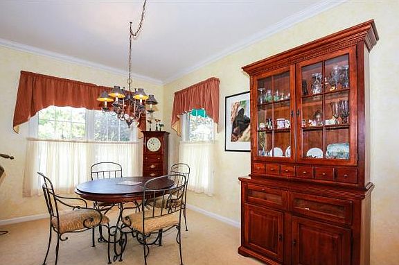 5th image of 1 Summerfield Cir