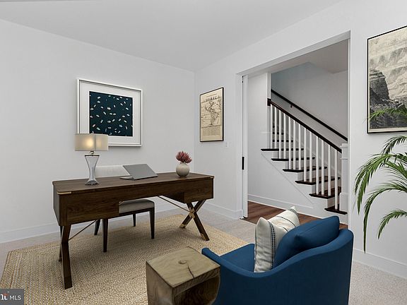 3rd image of 610 Harrier Ln