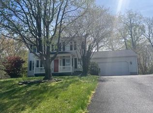 9905 Shadowridge Ct, Fredericksburg, VA