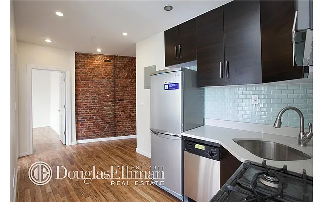 Rented by Douglas Elliman | media 19