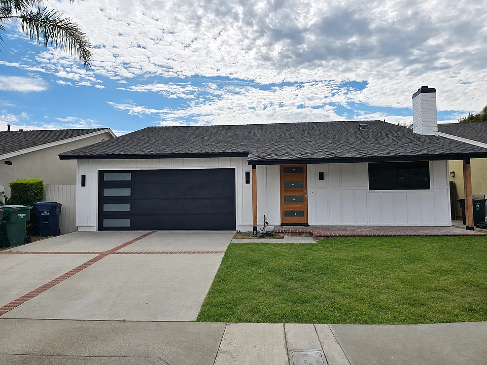 18041 Upperlake Cir