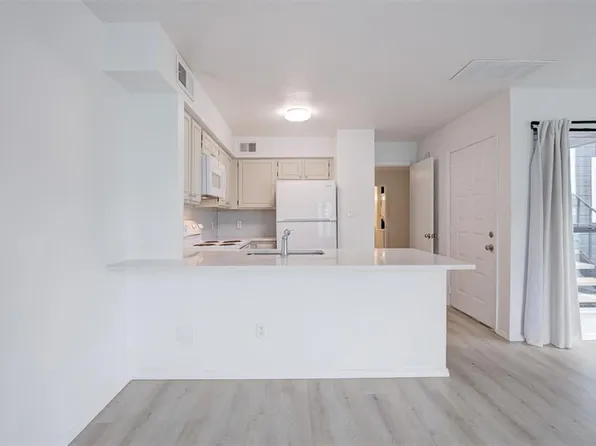 11520 N May Ave #C207, Oklahoma City, OK 73120