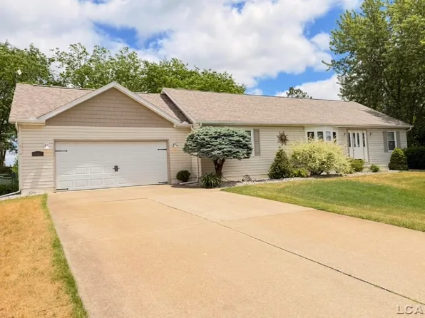 3101 Birch Run, Adrian, MI 49221