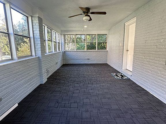 3rd image of 4624 Ferncliff Dr