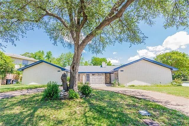 1st image of 4913 Westlake Dr #4913