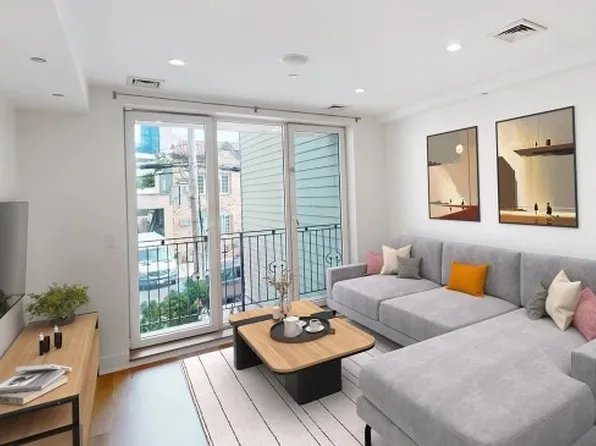 184 Frost Street image 1 of 11