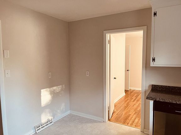5th image of 1112 Wilson Rd