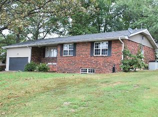 2132 Autumn Rd, Poplar Bluff, MO 63901