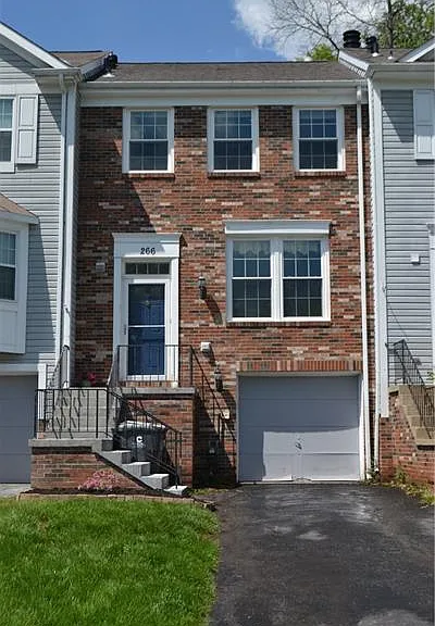 266 Clearbrook Ct — Photo 1