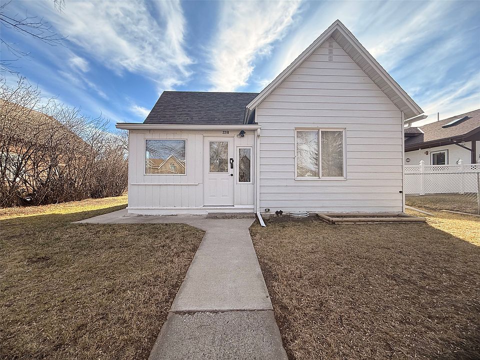 1st image of 2218 6th Ave N