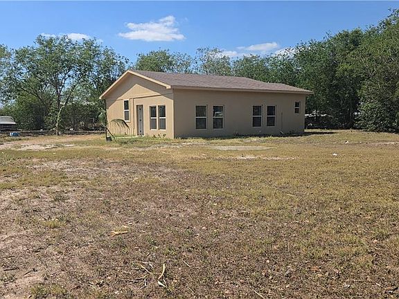 2nd image of 831 Navarro Ln