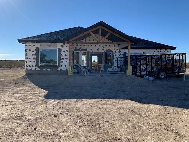 1st image of 81 N Greasewood St