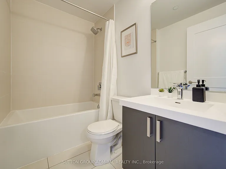 7895 Jane St #1716 — Photo 5