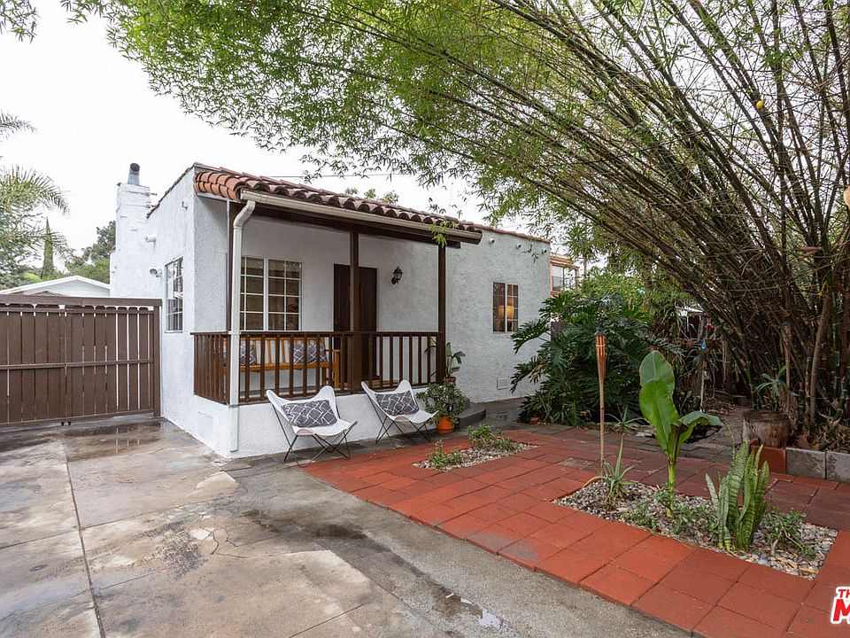 1st image of 2665 Newell St