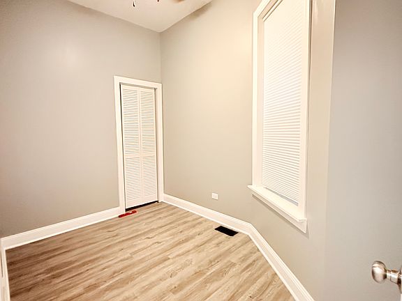 4th image of 1444 N Talman Ave #1