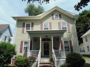27 Elm St, Saugerties, NY 12477