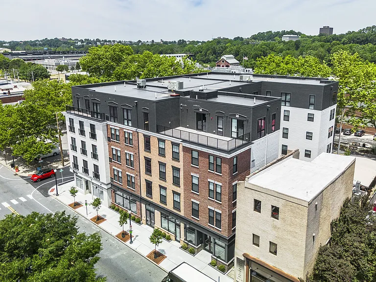 Taylor Flats — Photo 40