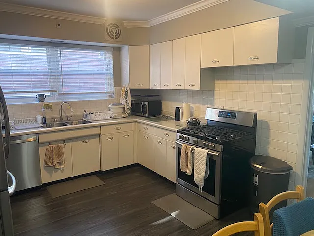 7949 Delmar Blvd #1 — Photo 7