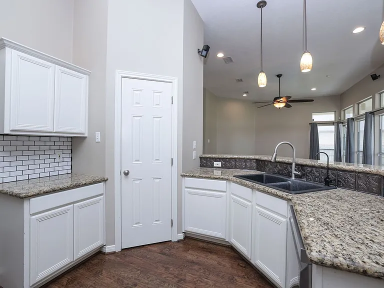105 Lawrence Marshall Dr — Photo 16