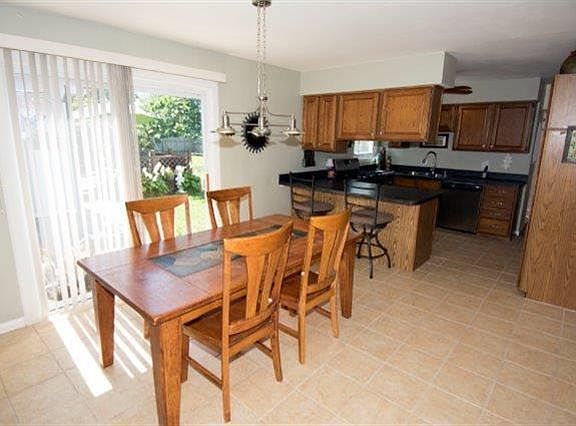 5th image of 114 Nichols Dr