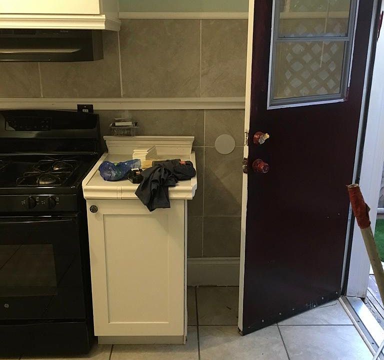 1st image of 2963 L St
