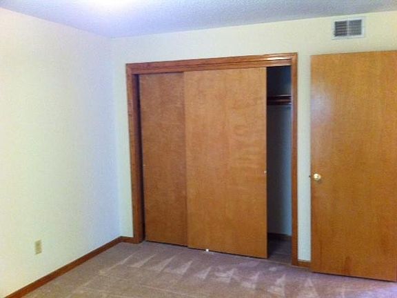 5th image of 13121 Richland Ave APT 2
