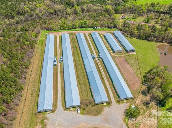 7160 Old Us Highway 421 N, Staley, NC 27355
